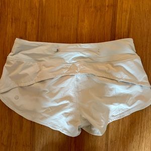 Lululuemon 2.5 speed up shorts